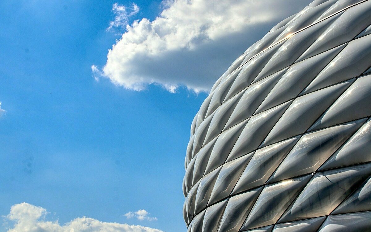 Aussenansicht der Allianz Arena in München Aussenansicht der Allianz Arena in München
